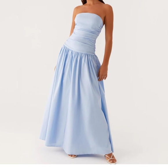 Elegant Light Blue Strapless Maxi Dress - Picture 4 of 11